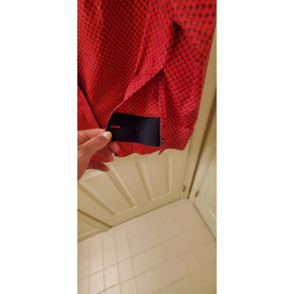 Talbots Red Print Wrinkle Resistant Button Down 3/4 Sleeve Shirt Size 8 - Picture 7 of 10